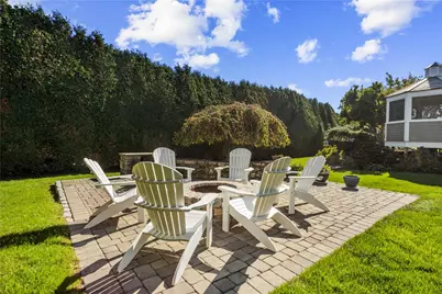 68 Soares Drive, Portsmouth, RI 02871 - Photo 4