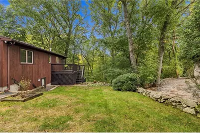15 Deer Run Run, Cranston, RI 02921 - Photo 4