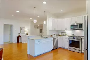 1404 S County Trl, East Greenwich, RI 02818 - Photo 16