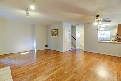 1603 Plainfield Pike #D8, Johnston, RI 02919 - Photo 10