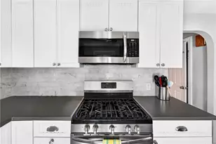 333 Maple St, Warwick, RI 02888 - Photo 4