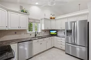 249 Spencer Woods Dr, East Greenwich, RI 02818 - Photo 4