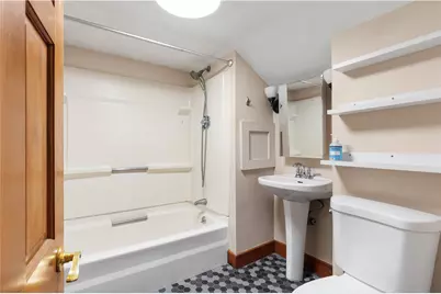 12 Holland Street, Newport, RI 02840 - Photo 16