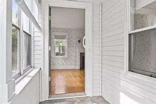 69 Lyall Ave, Warwick, RI 02889 - Photo 18