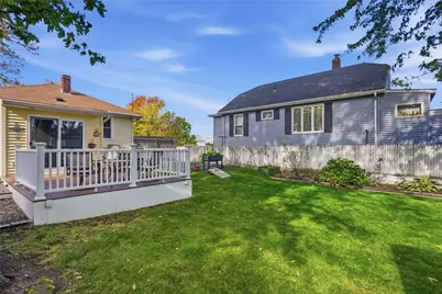 353 Massasoit Avenue, East Providence, RI 02914 - Photo 30