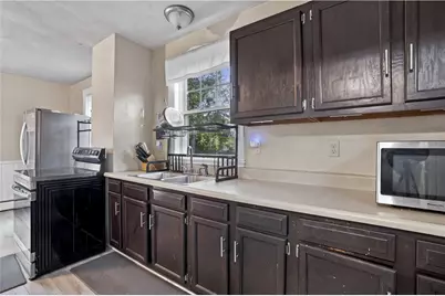 95 Meadow Street, Pawtucket, RI 02860 - Photo 4