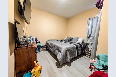 236 Vermont Avenue, Providence, RI 02905 - Photo 8