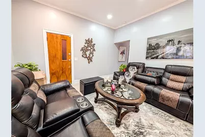 236 Vermont Avenue, Providence, RI 02905 - Photo 4