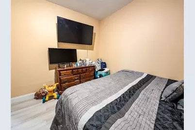236 Vermont Avenue, Providence, RI 02905 - Photo 10