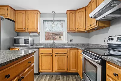 379 Dover Avenue, East Providence, RI 02914 - Photo 14