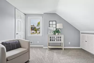 379 Dover Avenue, East Providence, RI 02914 - Photo 32