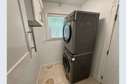 653 Pleasant Valley Parkway, Providence, RI 02908 - Photo 22