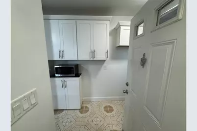 653 Pleasant Valley Parkway, Providence, RI 02908 - Photo 32