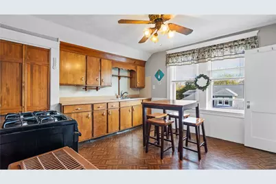 121 Andrews Street, Woonsocket, RI 02895 - Photo 28