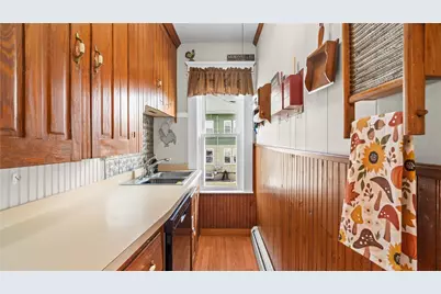 121 Andrews Street, Woonsocket, RI 02895 - Photo 10