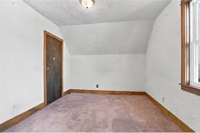39 Hillwood Street, Providence, RI 02909 - Photo 12