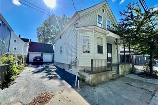 142 Houston St, Providence, RI 02905 - Photo 1