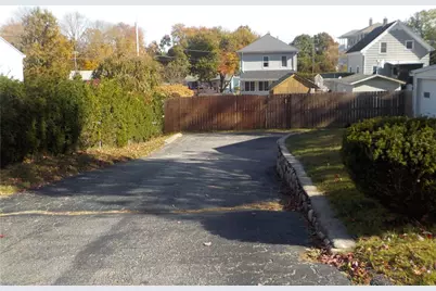 122 Fairfield Avenue, Woonsocket, RI 02895 - Photo 20