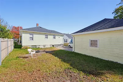 86 Stedman Avenue, Pawtucket, RI 02860 - Photo 6