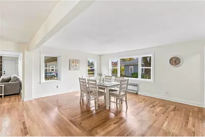 84 Elmcroft Avenue, Providence, RI 02909 - Photo 10