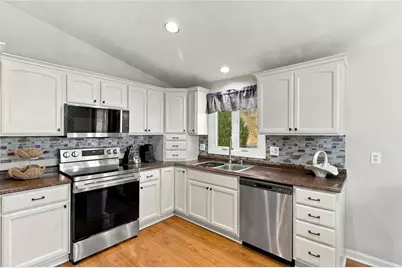 77 Evergreen Road, Glocester, RI 02814 - Photo 10