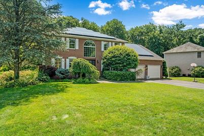 356 Larchwood Drive, Warwick, RI 02886 - Photo 1