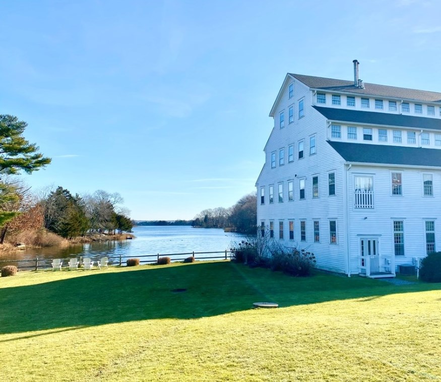 40  Ave, North Kingstown, RI 02852 MLS 1349819 Coldwell Banker