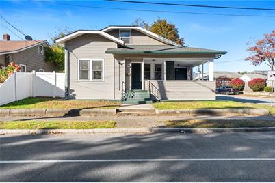 466 Daggett Avenue, Pawtucket, RI 02861 - Photo 1