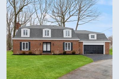 290 East Greenwich Avenue, West Warwick, RI 02893 - Photo 1