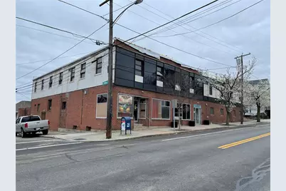 150 Warren Avenue, East Providence, RI 02914 - Photo 1