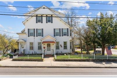 33 Grove Avenue #4, Westerly, RI 02891 - Photo 1