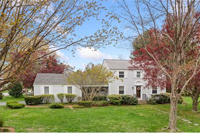 5 Ferncliff Road, Barrington, RI 02806 - Photo 1