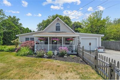 175 Rhode Island Boulevard, Portsmouth, RI 02871 - Photo 1