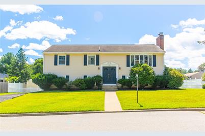 115 Pinewood Drive, West Warwick, RI 02893 - Photo 1