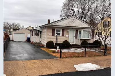 35 Harris Street, Pawtucket, RI 02861 - Photo 1