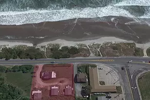 811 Ocean Rd, Narragansett, RI 02882 - Photo 1