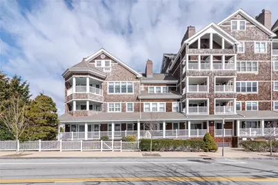 53 Conanicus Avenue #2G, Jamestown, RI 02835 - Photo 1