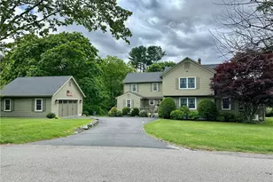 7 Chapman Ln, Barrington, RI 02806 - Photo 1