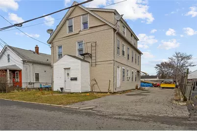 40 Ashburne Street, Pawtucket, RI 02861 - Photo 1