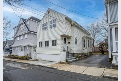 24 Dean Avenue, Newport, RI 02840 - Photo 1