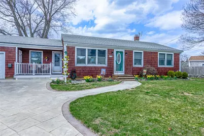 10 Fenwood Court, Warren, RI 02885 - Photo 1