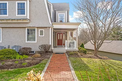 468 Kingstown Road #5, South Kingstown, RI 02879 - Photo 1