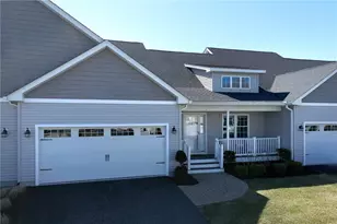 5 Thelma Ln, Middletown, RI 02842 - Photo 1