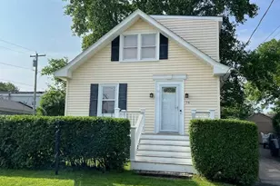 76 Garfield St, Newport, RI 02840 - Photo 1