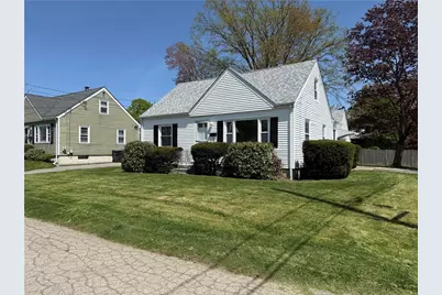 26 Yale Avenue, East Providence, RI 02915 - Photo 1