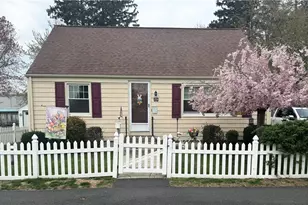 20 Pleasant St, Lincoln, RI 02865 - Photo 1