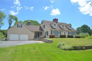 410 Wandsworth St, Narragansett, RI 02882 - Photo 1