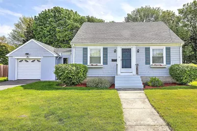 14 Manchester Street, Bristol, RI 02809 - Photo 1