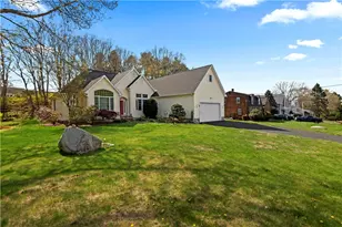 32 Trolley Ln, Westerly, RI 02891 - Photo 1