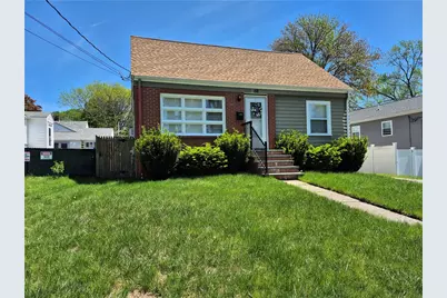68 Boxwood Avenue, Cranston, RI 02910 - Photo 1